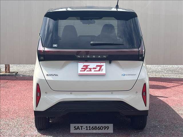 Nissan Sakura 2022-08 8458367-18