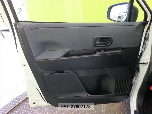 Nissan Sakura 2024-04 8781927-28