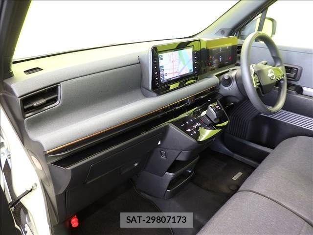 Nissan Sakura 2024-04 8781927-29