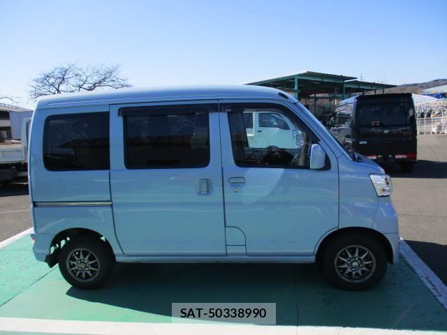 Subaru SAMBAR 2019-04 1229437-4