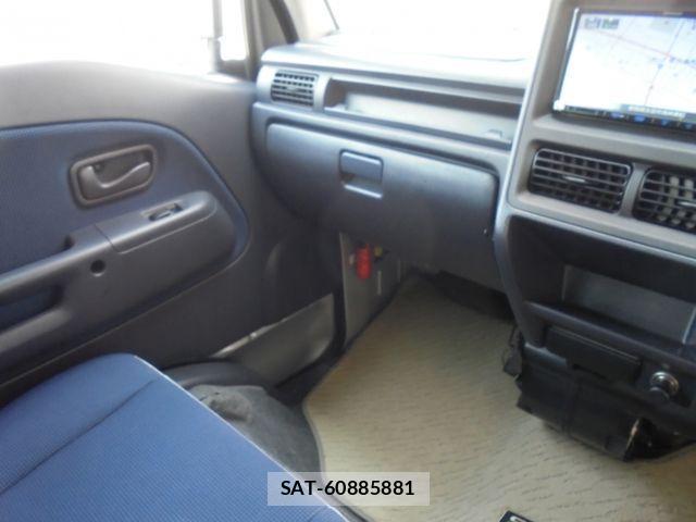 Subaru SAMBAR 2009-09 1198619-15