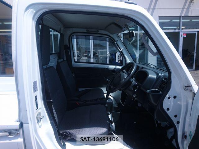 Mazda SCRUM 2015-09 7359711-10
