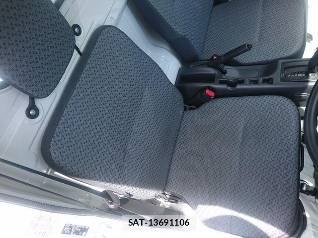 Mazda SCRUM 2015-09 7359711-12