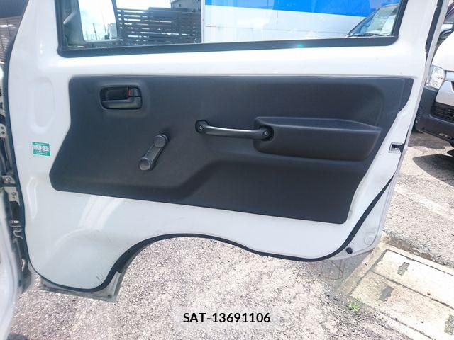 Mazda SCRUM 2015-09 7359711-13