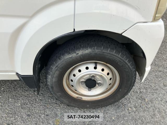 Mazda SCRUM 2011-04 7619770-5
