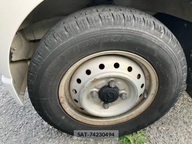 Mazda SCRUM 2011-04 7619770-6