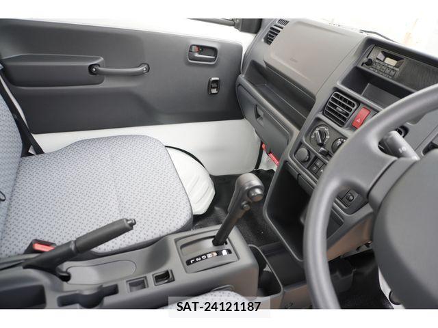 Mazda SCRUM TRUCK 2025-03 1054352-12