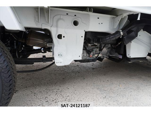 Mazda SCRUM TRUCK 2025-03 1054352-17