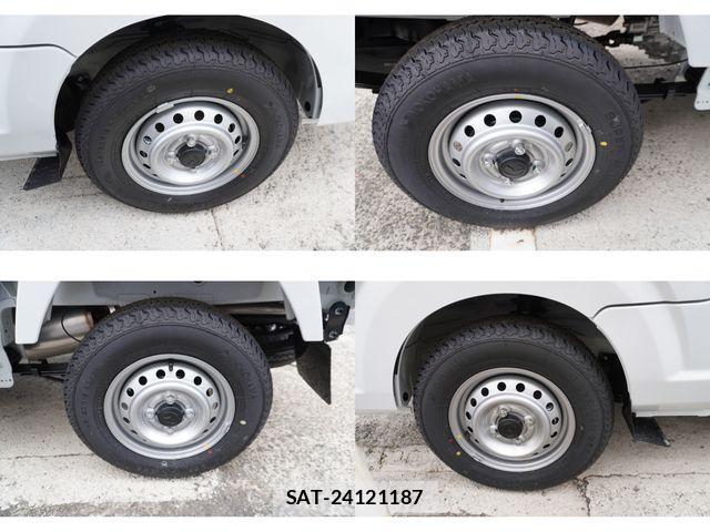 Mazda SCRUM TRUCK 2025-03 1054352-19