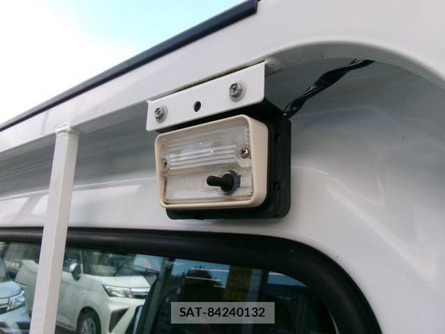 Mazda SCRUM TRUCK 2019-09 2318713-28