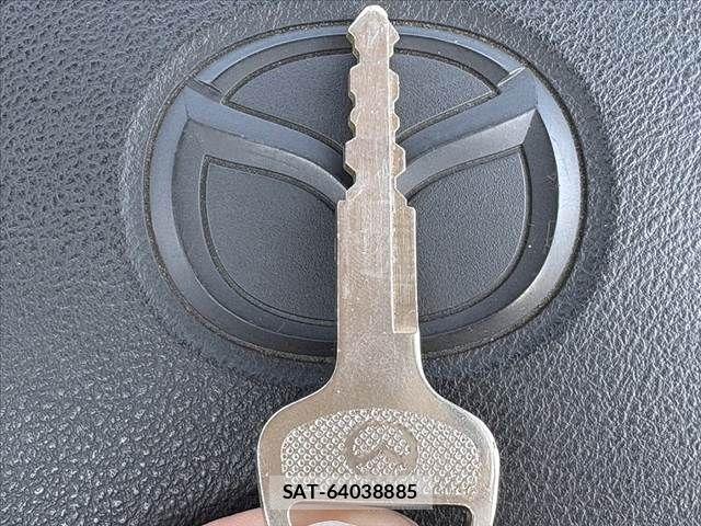 Mazda SCRUM TRUCK 2016-05 6997892-18