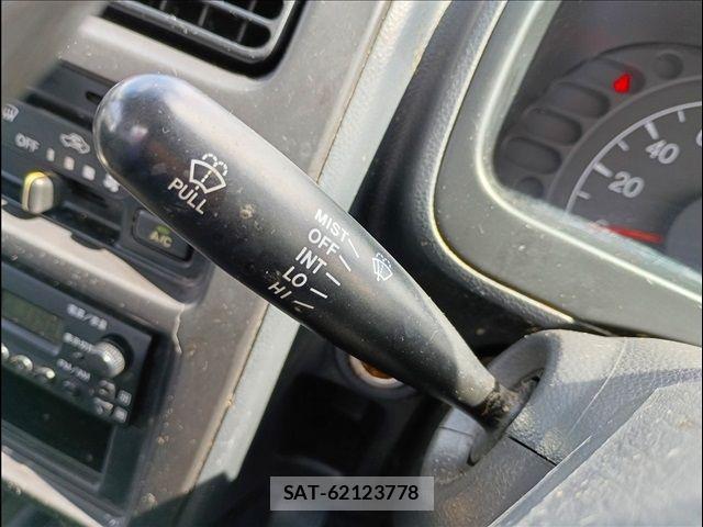 Mazda SCRUM TRUCK 2006-04 7252199-9