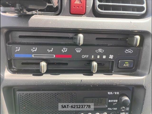 Mazda SCRUM TRUCK 2006-04 7252199-5