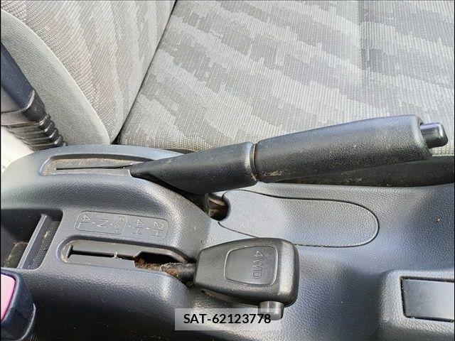 Mazda SCRUM TRUCK 2006-04 7252199-8