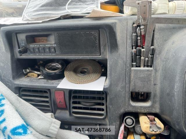 Mazda SCRUM TRUCK 2014-07 7359705-10