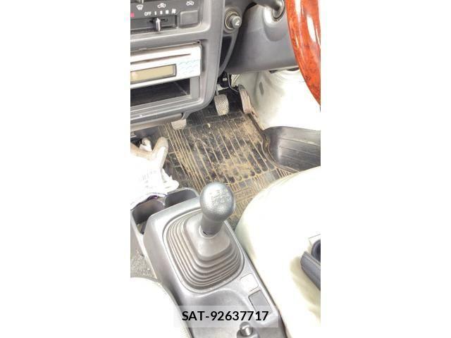 Mazda SCRUM TRUCK 2004-01 7788908-3