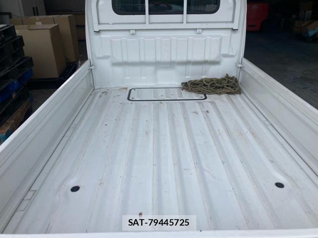 Mazda SCRUM TRUCK 2022-10 8101736-9