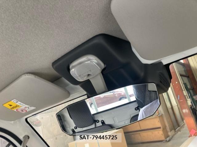 Mazda SCRUM TRUCK 2022-10 8101736-17