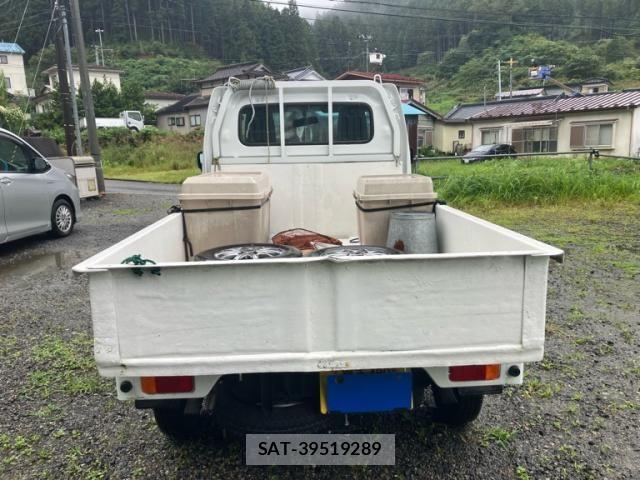 Mazda SCRUM TRUCK 2025-06 8882010-6