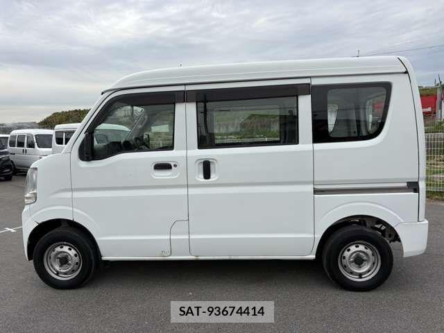 Mazda SCRUM VAN 2016-03 6677884-7