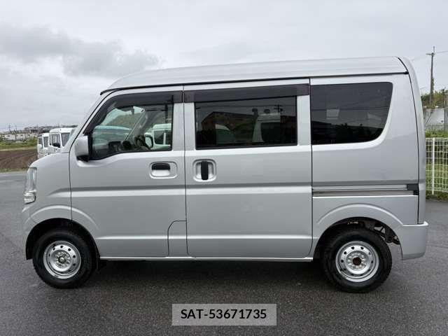 Mazda SCRUM VAN 2020-03 6904282-7