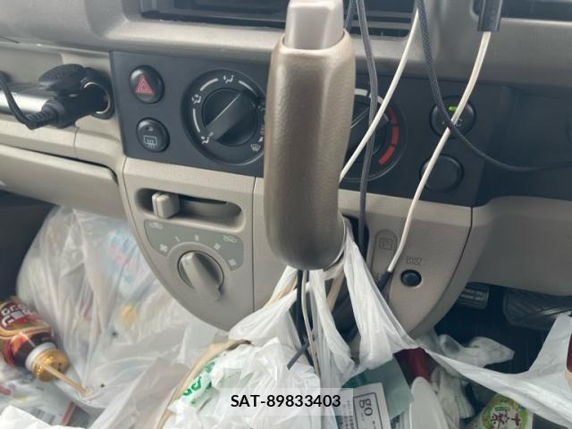 Mazda SCRUM VAN 2011-12 7502707-18