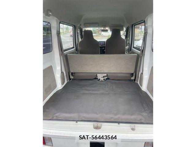 Mazda SCRUM VAN 2017-05 8075467-3