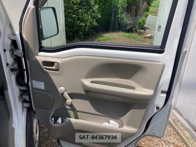Mazda SCRUM VAN 2016-08 8075466-8