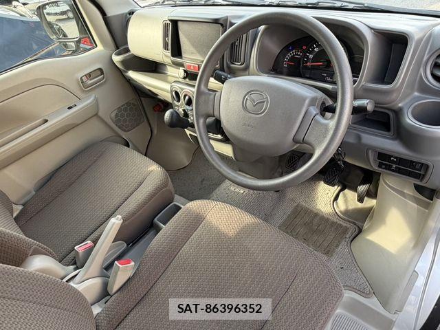 Mazda SCRUM VAN 2023-10 8101744-13