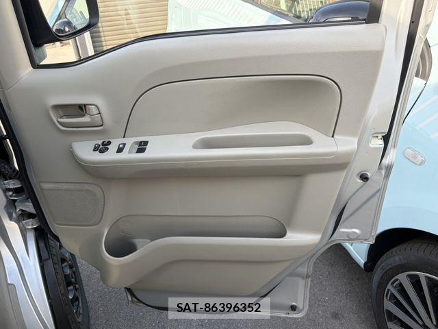 Mazda SCRUM VAN 2023-10 8101744-16