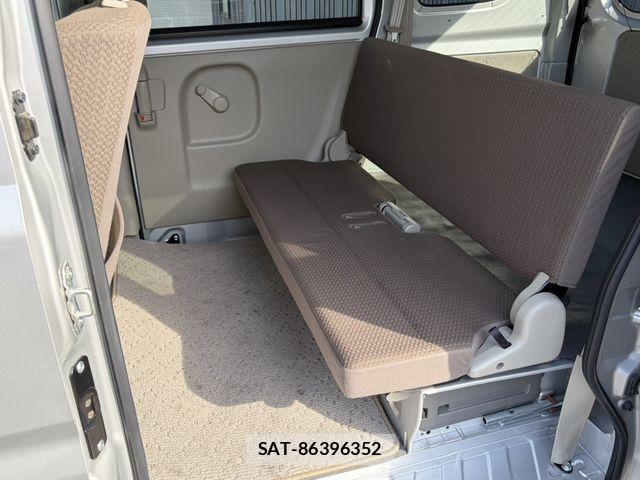 Mazda SCRUM VAN 2023-10 8101744-21
