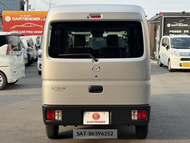 Mazda SCRUM VAN 2023-10 8101744-23