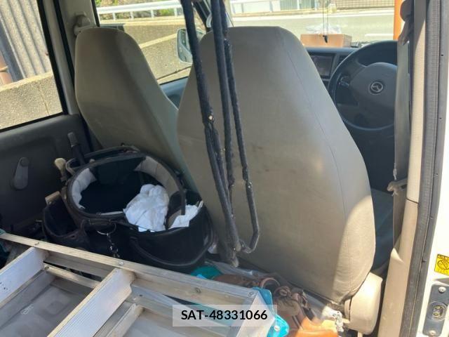 Mazda SCRUM VAN 2011-09 8101737-14