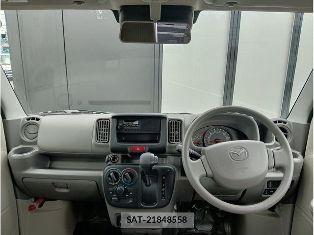 Mazda SCRUM VAN 2025-06 8231672-10