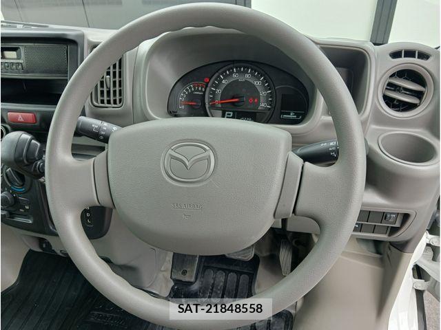 Mazda SCRUM VAN 2025-06 8231672-11