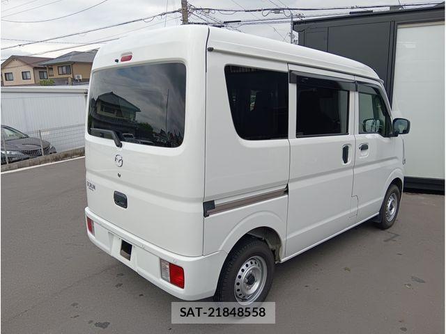 Mazda SCRUM VAN 2025-06 8231672-4