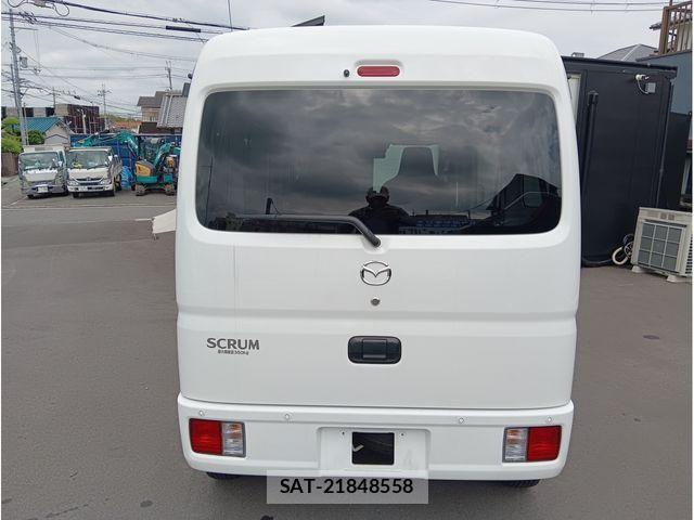 Mazda SCRUM VAN 2025-06 8231672-5