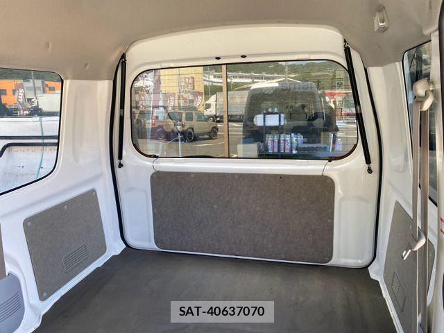 Mazda SCRUM VAN 2010-06 8355541-16