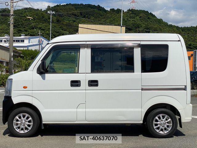 Mazda SCRUM VAN 2010-06 8355541-8
