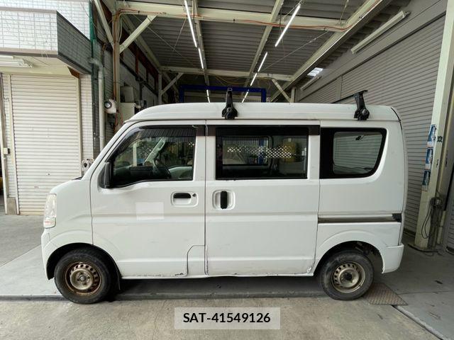 Mazda SCRUM VAN 2015-10 8372157-9