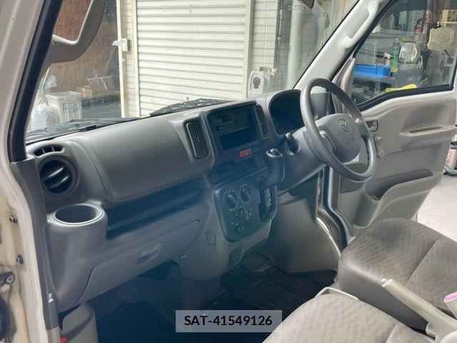 Mazda SCRUM VAN 2015-10 8372157-24