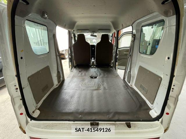 Mazda SCRUM VAN 2015-10 8372157-26