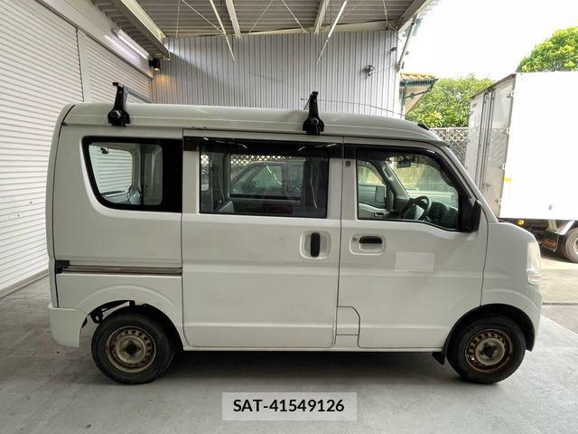 Mazda SCRUM VAN 2015-10 8372157-4