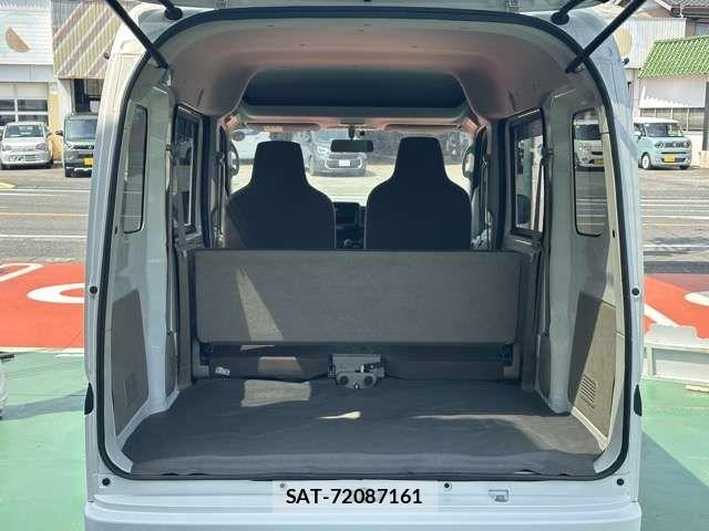 Mazda SCRUM VAN 2022-09 8486054-10