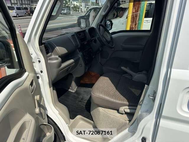 Mazda SCRUM VAN 2022-09 8486054-4