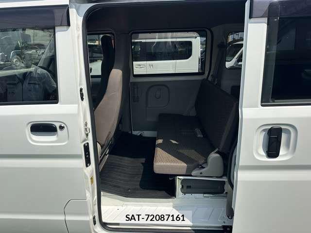 Mazda SCRUM VAN 2022-09 8486054-5