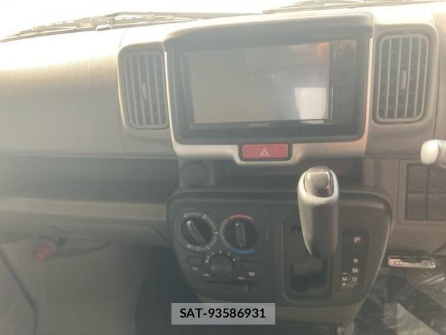 Mazda SCRUM VAN 2018-09 8563478-18