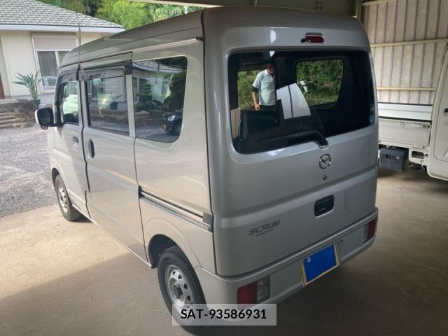 Mazda SCRUM VAN 2018-09 8563478-3