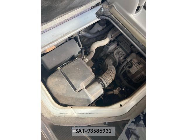 Mazda SCRUM VAN 2018-09 8563478-7