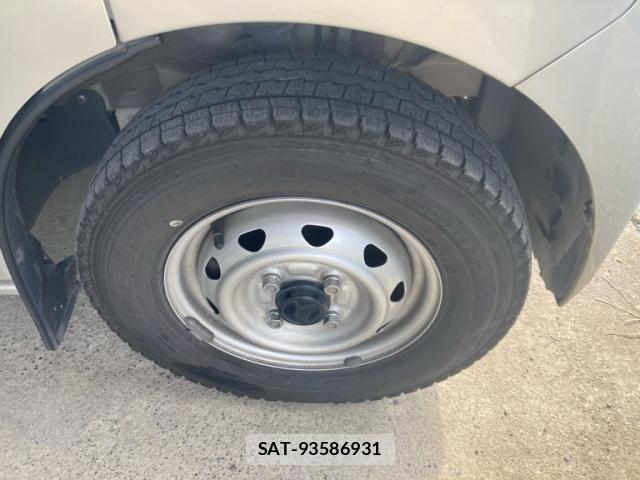 Mazda SCRUM VAN 2018-09 8563478-8